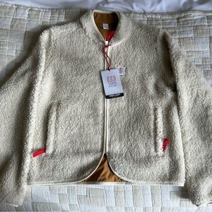 Brand new topo designs sherpa jacket reversible size M, new with tags